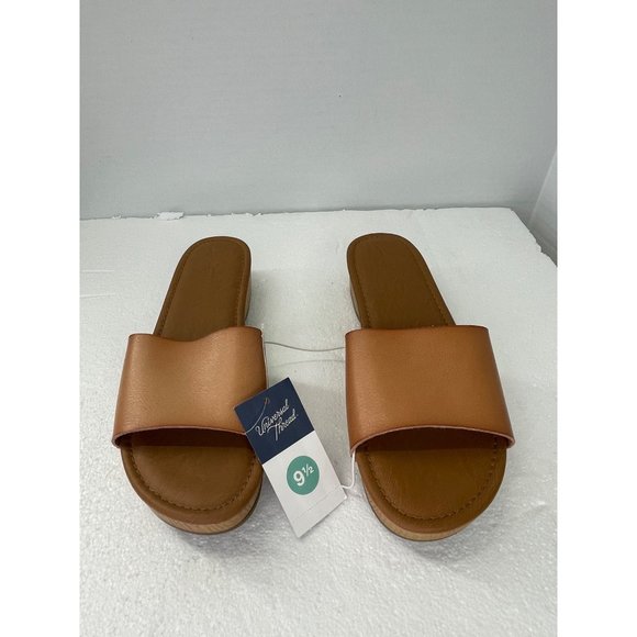 Universal Thread Natural Kora women's size 9.5 sandals slip on Faux Leather - Picture 10 of 16